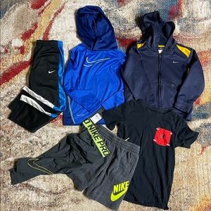 5T boys Nike clothes